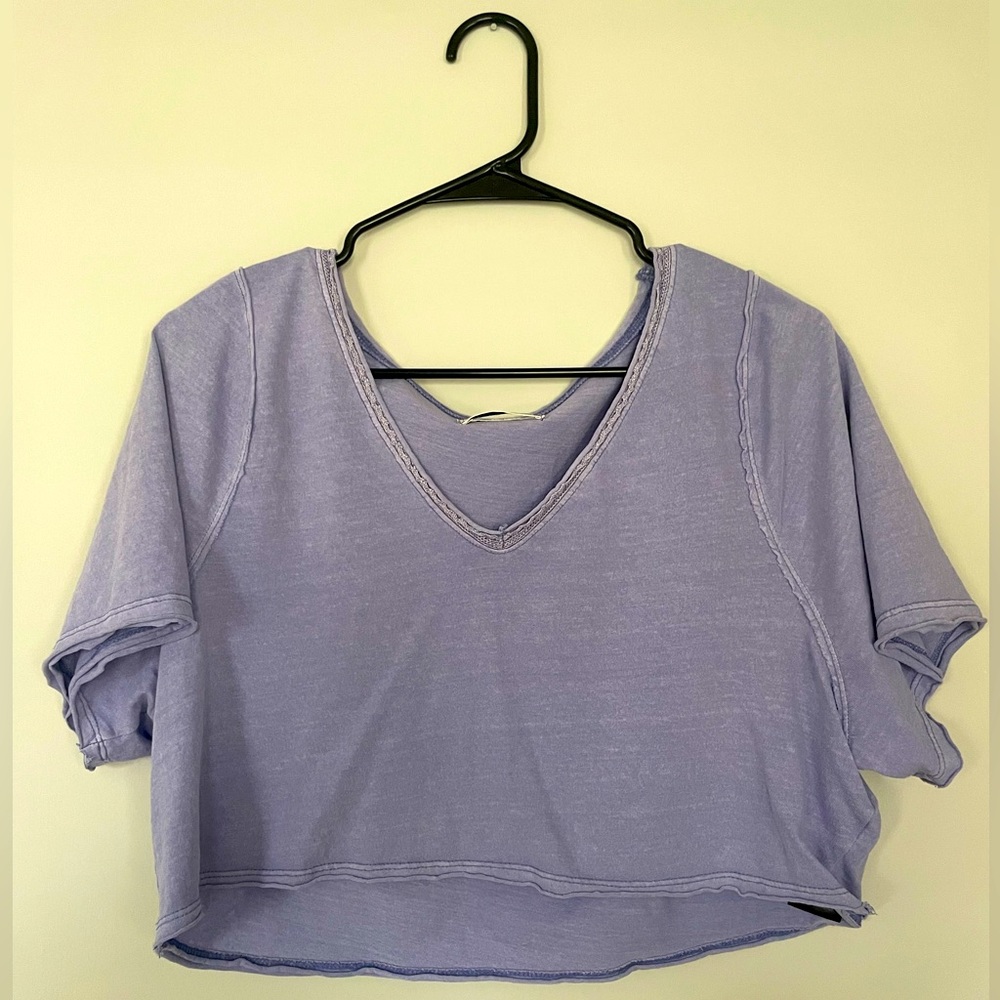 Urban Outfitters cropped lavender tee with crochet trimming. Size Medium